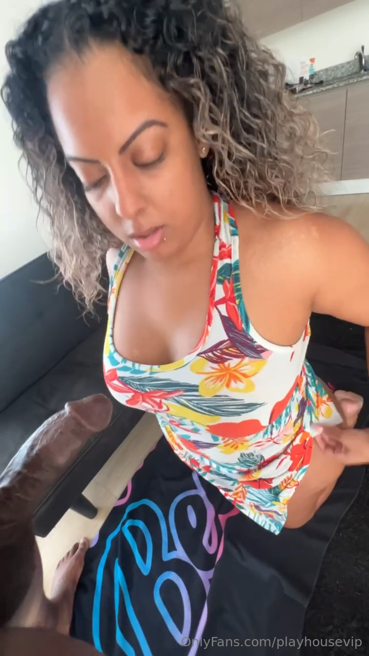QUEENLIVELY